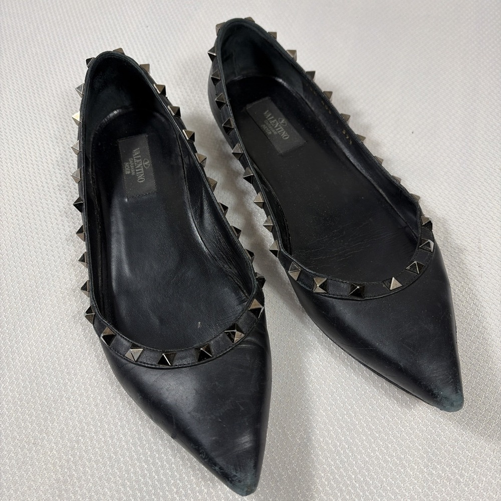 Valentino Garavani Noir Black Rockstud flats 39.5‎ / US 9 -9.5